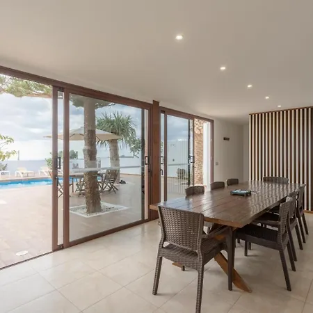 Santana Villa *